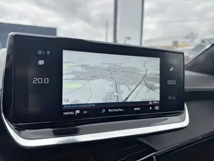 Photo 42 Peugeot 2008  PureTech 130 S&S EAT8