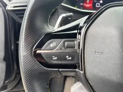 Photo 20 Peugeot 2008  PureTech 130 S&S EAT8