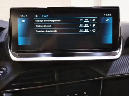 Photo 78 Peugeot 2008  PureTech 130 S&S EAT8