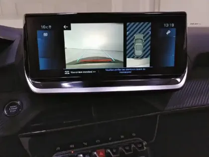 Photo 107 Peugeot 2008  PureTech 130 S&S EAT8