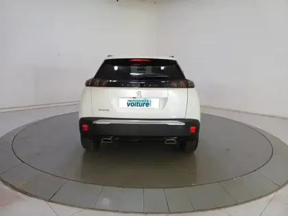 Photo 60 Peugeot 2008  PureTech 130 S&S EAT8