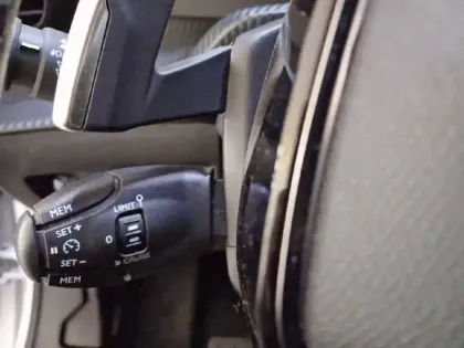 Photo 50 Peugeot 2008  PureTech 130 S&S EAT8