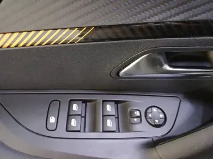 Photo 54 Peugeot 2008  PureTech 130 S&S EAT8