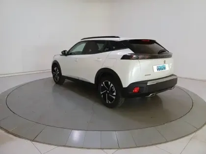 Photo 94 Peugeot 2008  PureTech 130 S&S EAT8