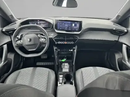 Photo 7 Peugeot 2008  PureTech 130 S&S EAT8