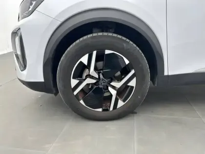 Photo 12 Peugeot 2008  PureTech 130 S&S EAT8