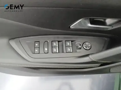 Photo 60 Peugeot 308  PHEV 225 e-EAT8