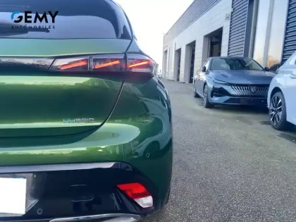 Photo 27 Peugeot 308  PHEV 225 e-EAT8