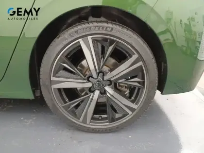 Photo 59 Peugeot 308  PHEV 225 e-EAT8