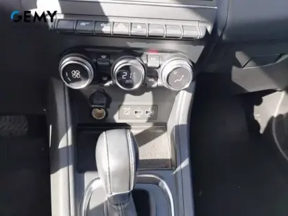 Photo 20 Renault Captur  TCe 140 EDC - 21