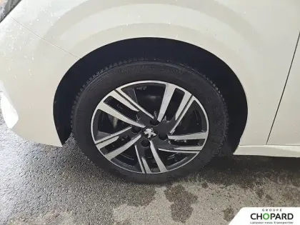 Photo 24 Peugeot 208  PureTech 75 S&S BVM5