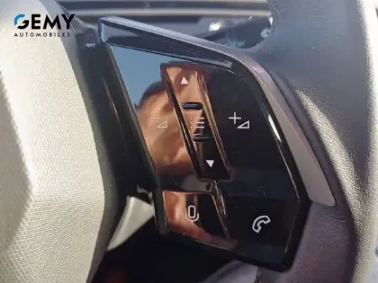 Photo 13 Peugeot 3008  Hybrid 136 e-DCS6