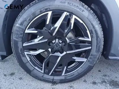 Photo 28 Peugeot 3008  Hybrid 136 e-DCS6