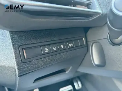 Photo 12 Peugeot 3008  Hybrid 225 e-EAT8