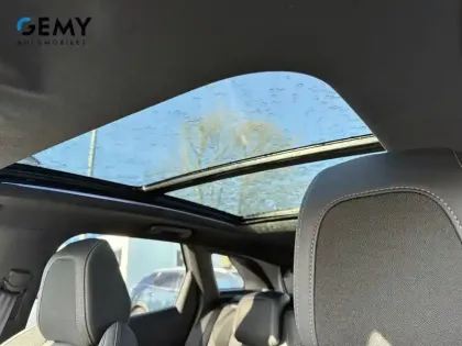 Photo 20 Peugeot 3008  Hybrid 225 e-EAT8