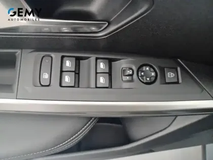 Photo 11 Peugeot 3008  Hybrid 145 e-DCS6