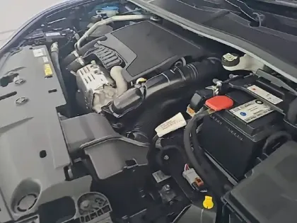 Photo 14 Peugeot 408  PureTech 130 ch S&S EAT8