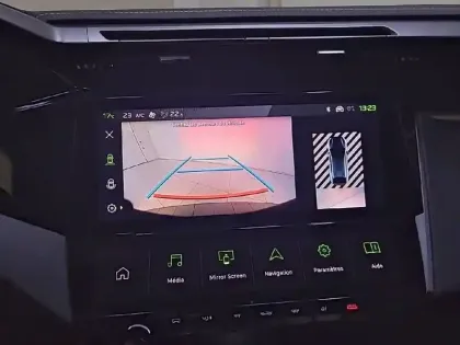 Photo 16 Peugeot 408  PureTech 130 ch S&S EAT8