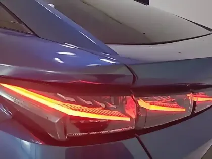 Photo 18 Peugeot 408  PureTech 130 ch S&S EAT8