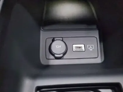 Photo 25 Peugeot 408  PureTech 130 ch S&S EAT8