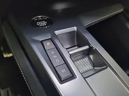 Photo 13 Peugeot 408  PureTech 130 ch S&S EAT8