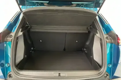 Photo 75 Peugeot 2008  Hybrid 145 e-DCS6