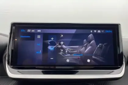 Photo 78 Peugeot 2008  Hybrid 145 e-DCS6