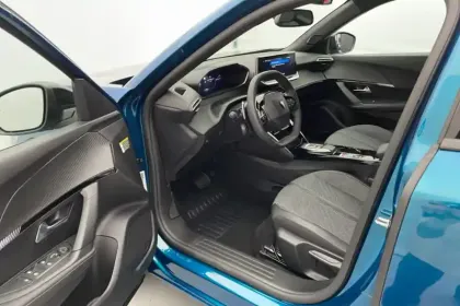 Photo 76 Peugeot 2008  Hybrid 145 e-DCS6