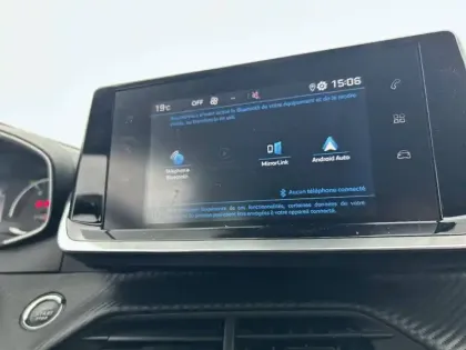 Photo 23 Peugeot 208  PureTech 100 S&S EAT8