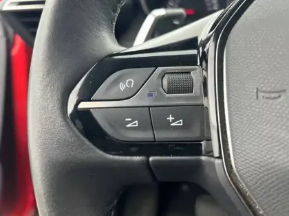 Photo 19 Peugeot 208  PureTech 100 S&S EAT8