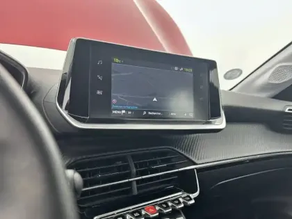 Photo 20 Peugeot 208  Electrique 50 kWh 136ch