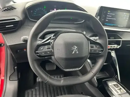 Photo 8 Peugeot 208  Electrique 50 kWh 136ch