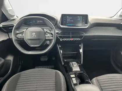 Photo 7 Peugeot 208  Electrique 50 kWh 136ch
