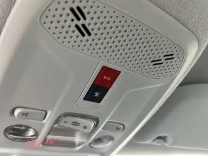 Photo 22 Peugeot 208  Electrique 50 kWh 136ch