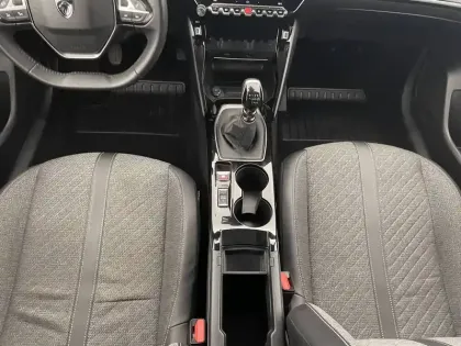 Photo 24 Peugeot 208  PureTech 100 S&S BVM6