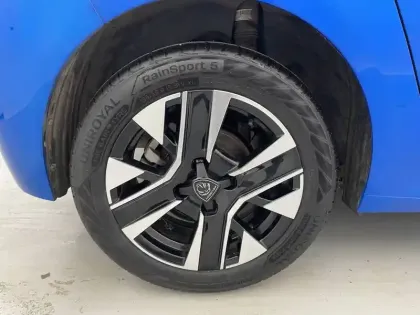 Photo 18 Peugeot 208  PureTech 100 S&S BVM6