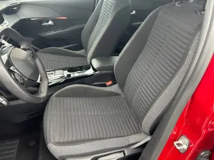 Photo 10 Peugeot 208  Electrique 50 kWh 136ch