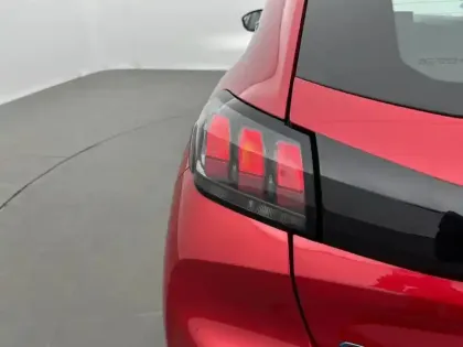 Photo 16 Peugeot 208  Electrique 50 kWh 136ch