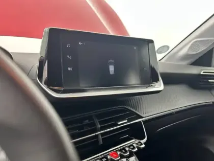 Photo 22 Peugeot 208  Electrique 50 kWh 136ch