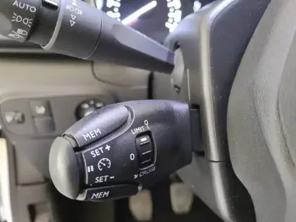 Photo 22 Citroën C3 Gén. III Ph2 Feel Business 5