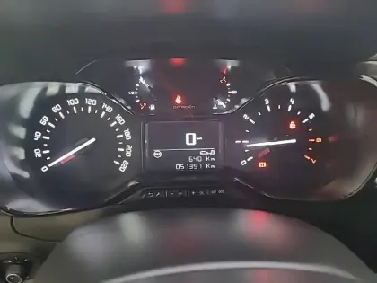 Photo 99 Citroën C3  BlueHDi 100 S&S BVM6