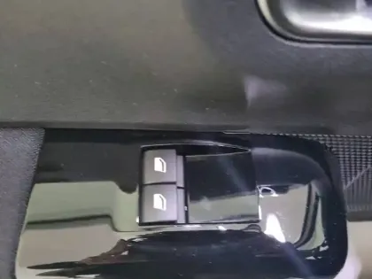 Photo 120 Citroën C3  BlueHDi 100 S&S BVM6