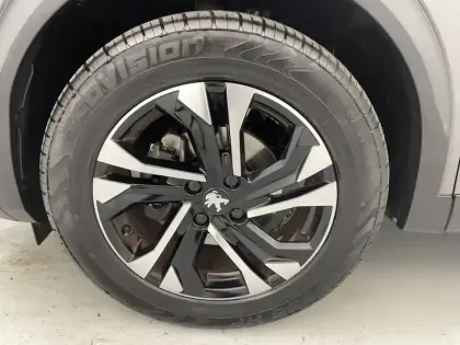 Photo 80 Peugeot 2008  PureTech 130 S&S EAT8