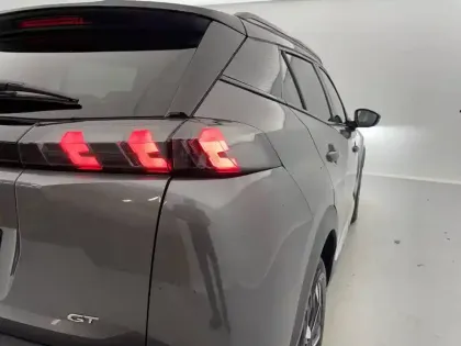 Photo 62 Peugeot 2008  PureTech 130 S&S EAT8