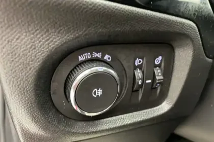 Photo 17 Opel Corsa  1.2 75 ch BVM5