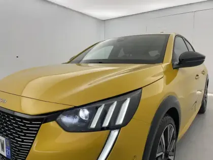 Photo 23 Peugeot 208  PureTech 100 S&S BVM6