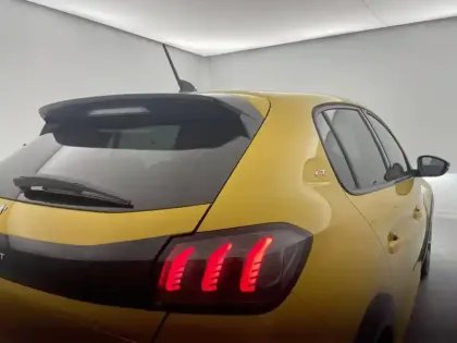 Photo 30 Peugeot 208  PureTech 100 S&S BVM6