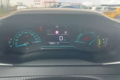 Photo 15 Peugeot 2008 Gén. II Ph2 Style 5