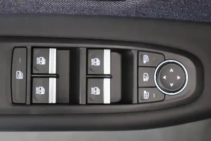 Photo 27 Renault 5 Renault  E-Tech Electrique 120 ch autonomie urbaine