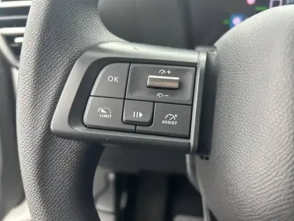 Photo 37 Citroën C4 e- 136 ch Automatique